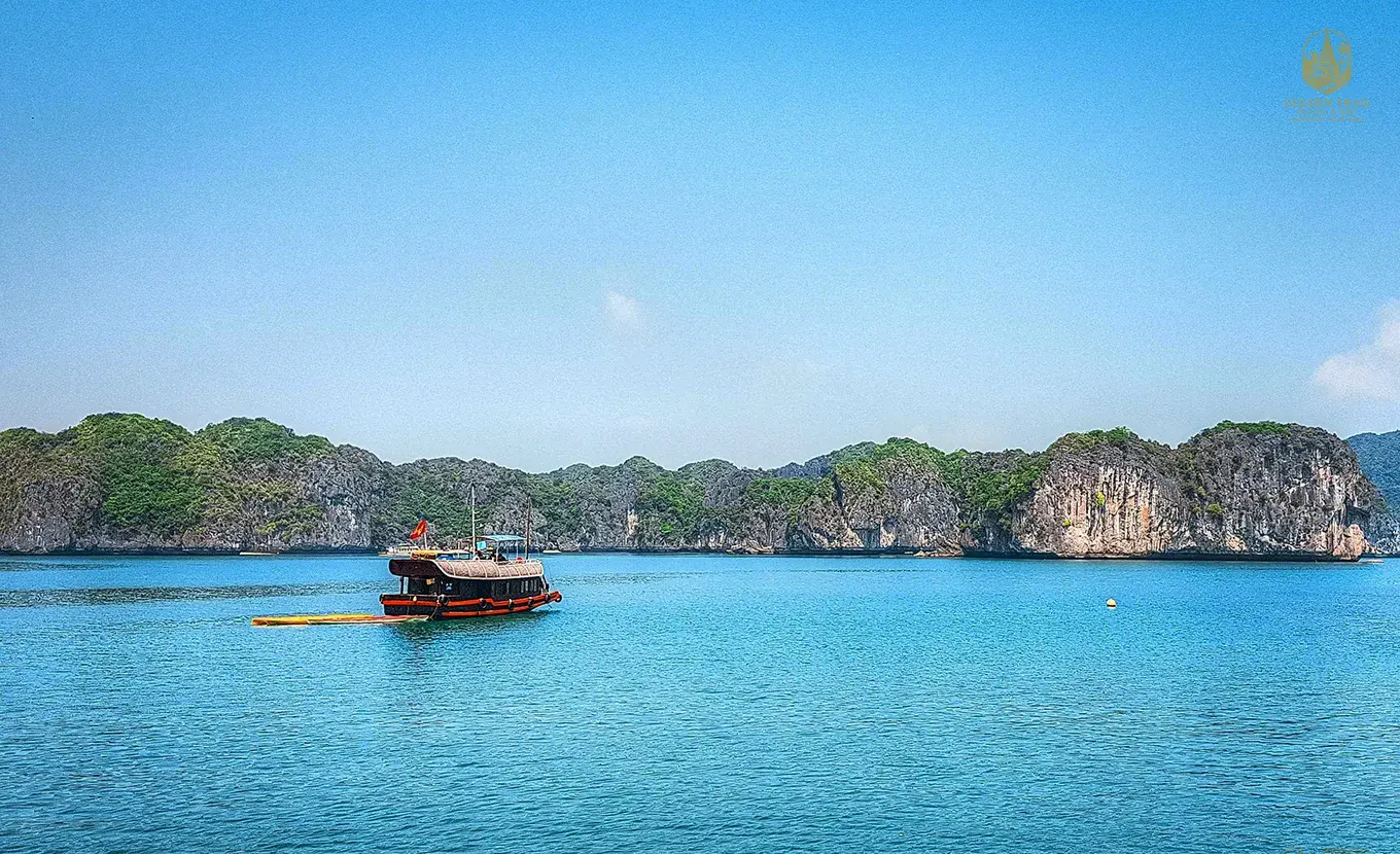 Discover Classic Vietnam: 5-Day Hanoi, Ninh Binh & Lan Ha Bay Tour